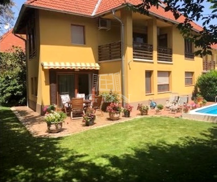 Vânzare Szentendre Duplex