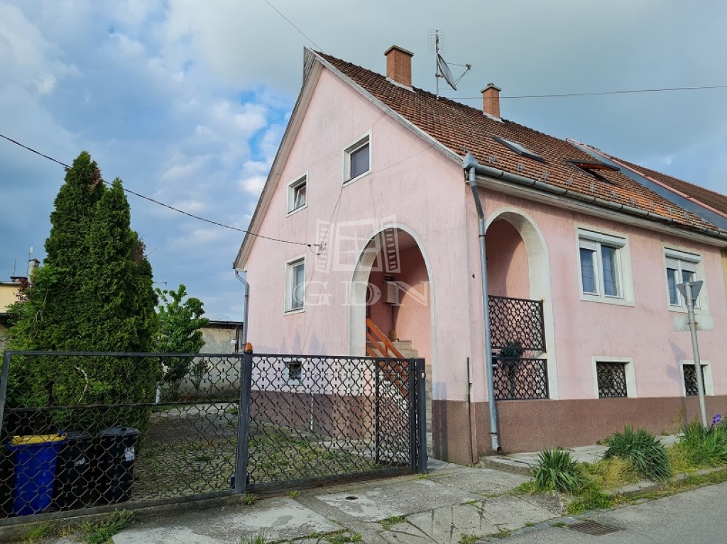 Verkauf Pécel Einfamilienhaus