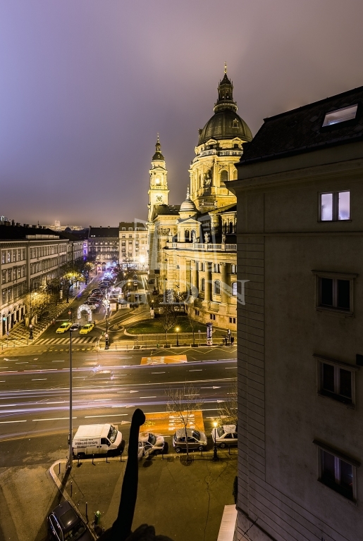 Miete Budapest VI. kerület Wohnung (Ziegel)